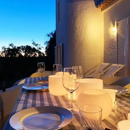 Casa Do Algarve 4 Bedroom Near Holiday home