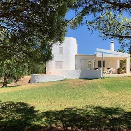 Casa Do Algarve 4 Bedroom Near * 카르보에이루