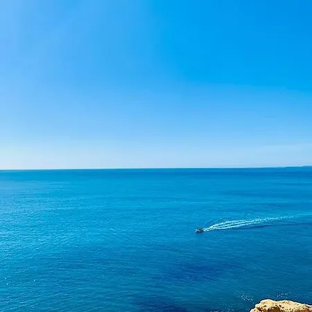 Casa Do Algarve 4 Bedroom Near 카르보에이루